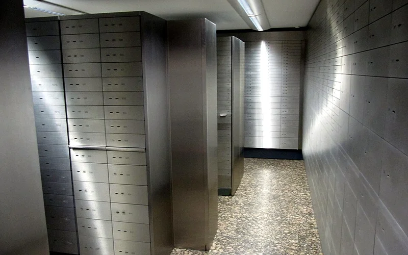 Edelmetalle sicher lagern: Tresor, Bank oder Zollfreilager?